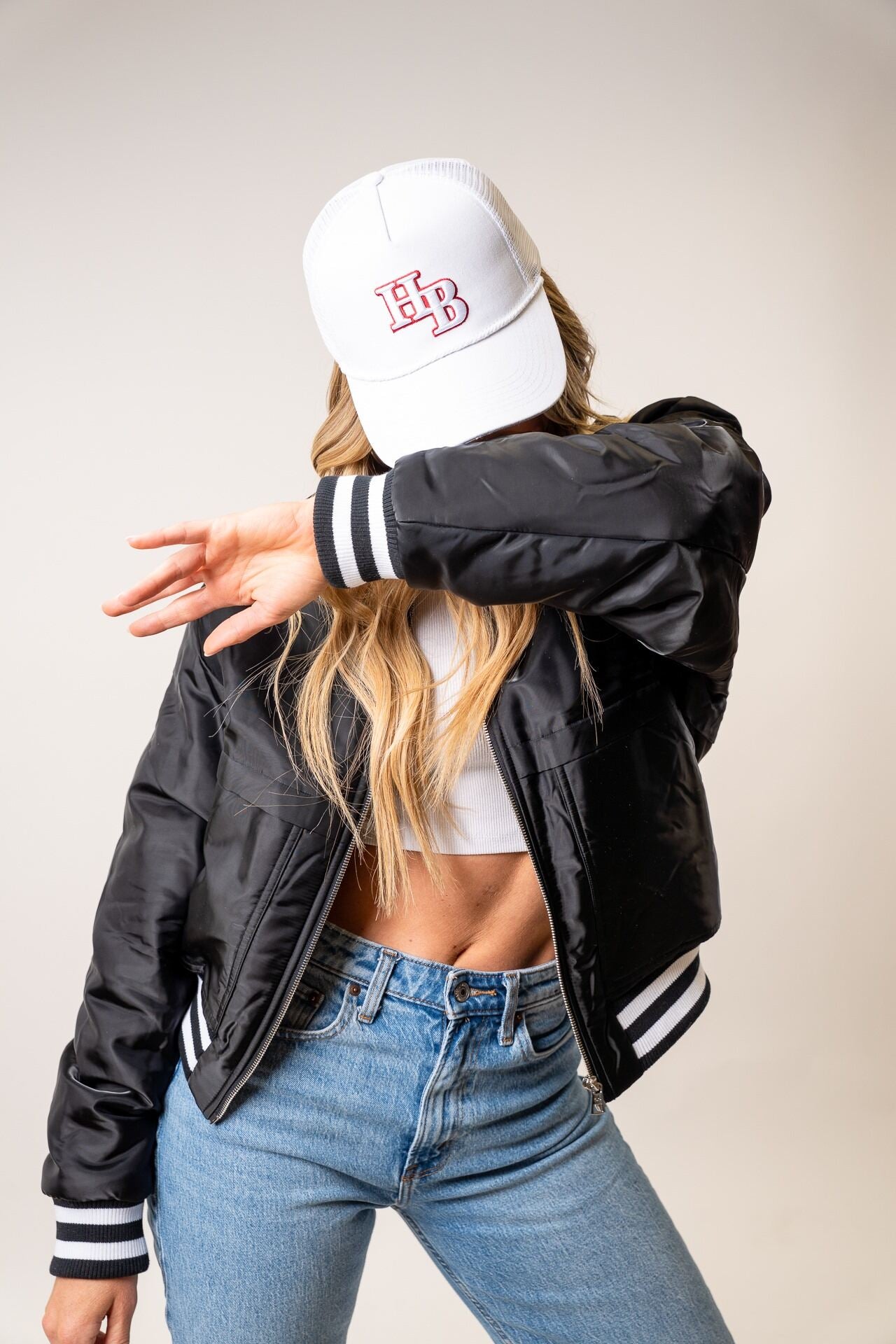 WHITE OUT SNAPBACK