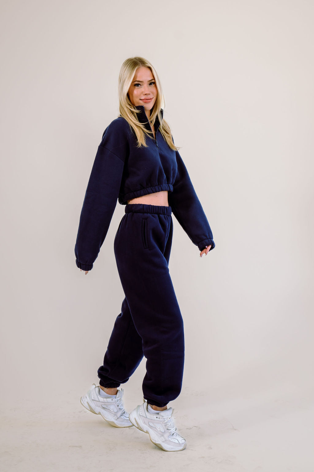 OFF DAY NAVY SWEAT SET