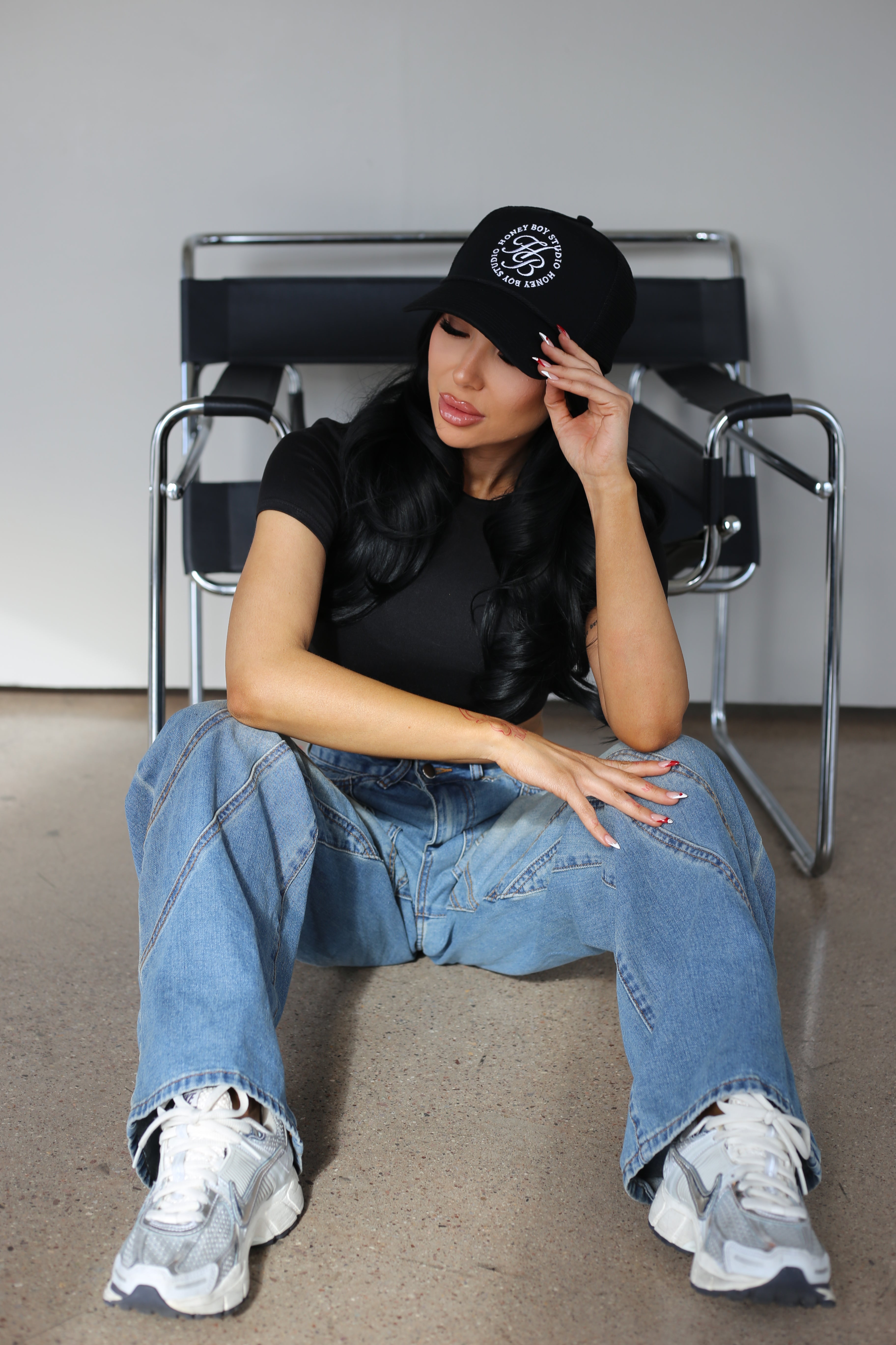EVERYDAY BLACK TRUCKER