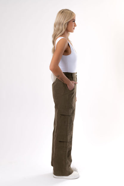 GWYEN OLIVE CARGO PANTS