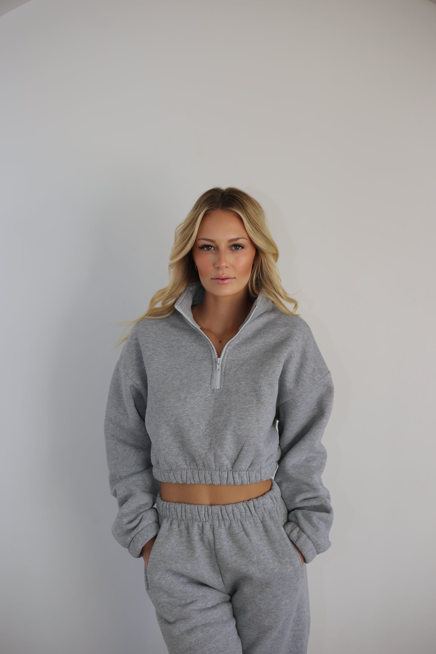 OFF DAY HEATHER GREY SWEAT SET